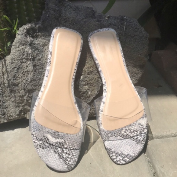 New snake sandal with transparent band - Picture 4 of 11